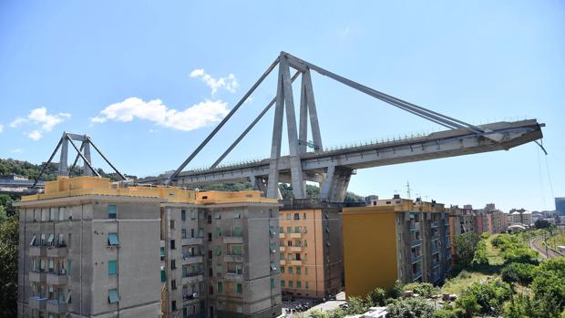 El derrumbamiento del puente Morandi, producido el pasado martes, ha dejado por el momento 39 víctimas