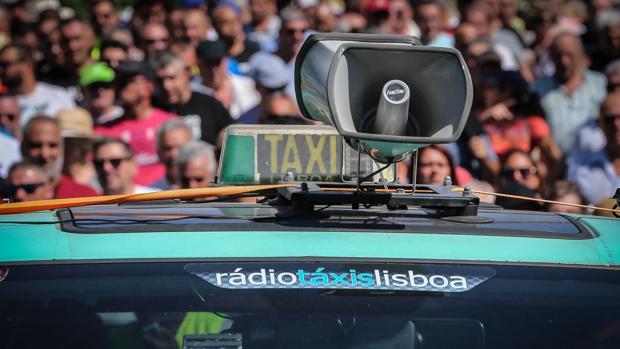 «Algo es algo», ha declarado un portavoz de la Federación Portuguesa del Taxi (FPT)