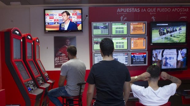 Un 16,2 % de la juventud española juega habitualmente en casas de apuestas