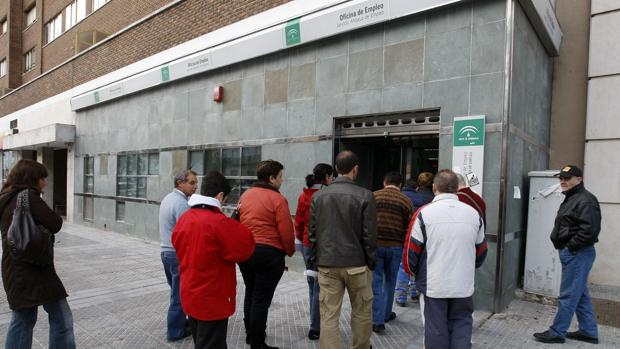Imagen de archivo de una oficina de empleo en Andalucía