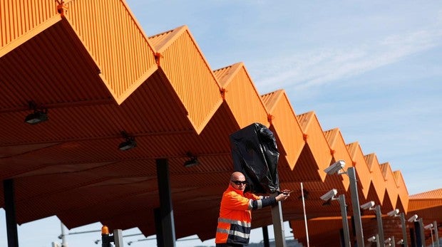 Operario en la AP-7