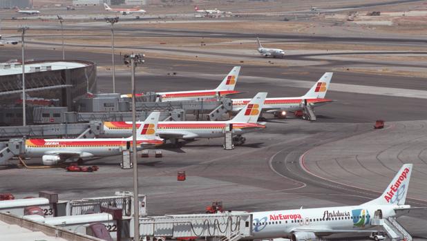 Aviones en el aeropuerto de Barajas en una imagen de archivo