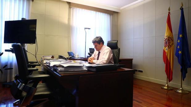 escriva-ministro-reuters-kWhD--620x349@abc.jpg