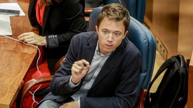 El portavoz de Más Madrid en la Asamblea de Madrid, Íñigo Errejón, durante una sesión plenaria en Madrid (España)