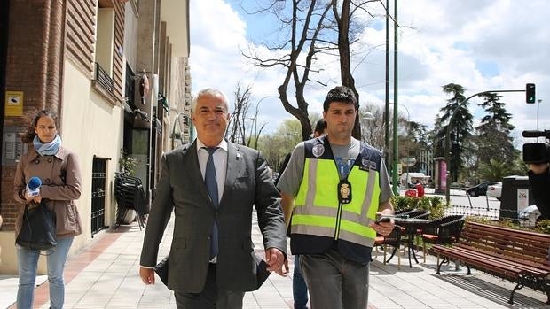 Luis Pineda, presidente de Ausbanc, detenido