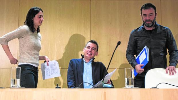 De izquierda a derecha, Maestre, Soto y Murgui, ayer, en el Ayuntamiento