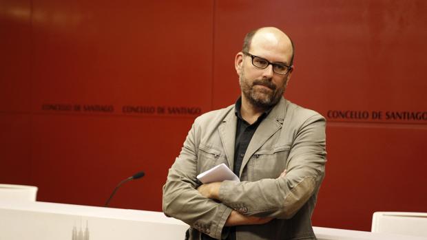El alcalde de Santiago, Martiño Noriega, en la sala de prensa del consistorio