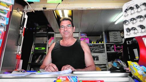 Ciudad Lineal, en pie de guerra: «Reducir dos carriles en la calle de