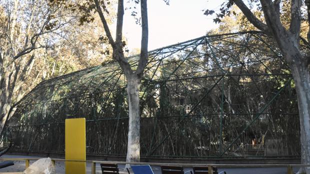 Una de las instalaciones para pájaros del Zoo