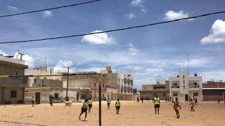 La Preciosa Historia De La Escuela De Fútbol Español De Dakar