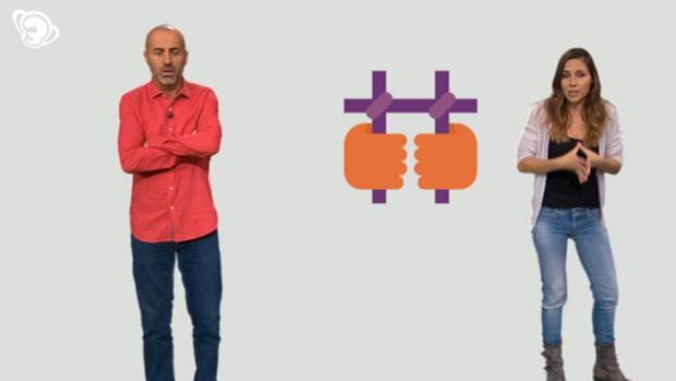 Fotograma del programa InfoK en el que se habla de «presos políticos» para informar de Puigdemont