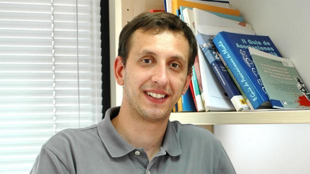 El líder de Podemos Alcalá y concejal de Acción Social, Jesús Abad Pintos