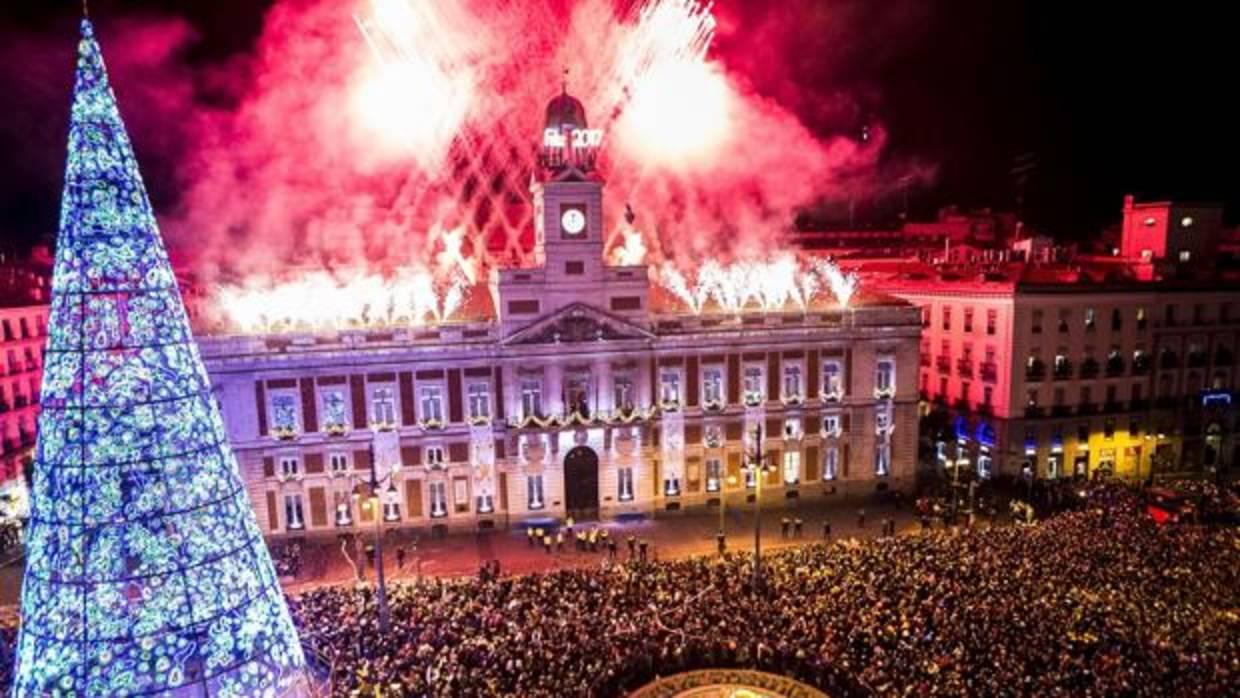 Campanadas De La Puerta Del Sol En Directo