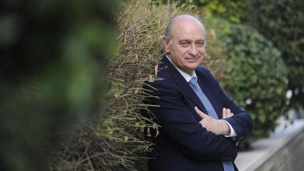 El exministro del Interior, Jorge Fernández Díaz, en una de sus últimas entrevistas con ABC