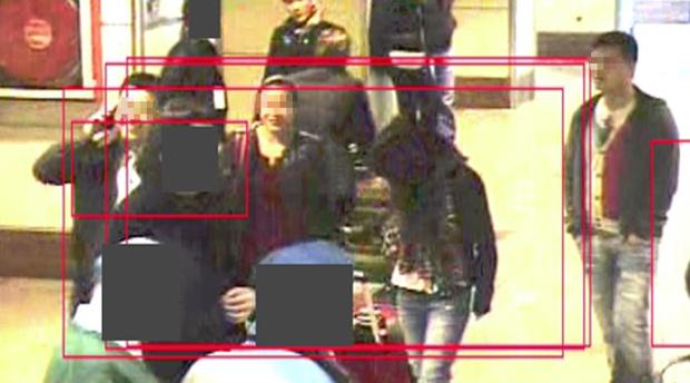 Miembros de la organización criminal, captados en el aeropuerto de Barajas