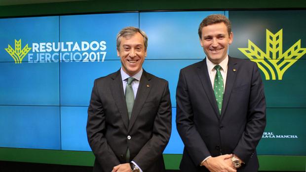 Javier López Martín y Victor Manuel Martín, presidente y director general de Caja Rural