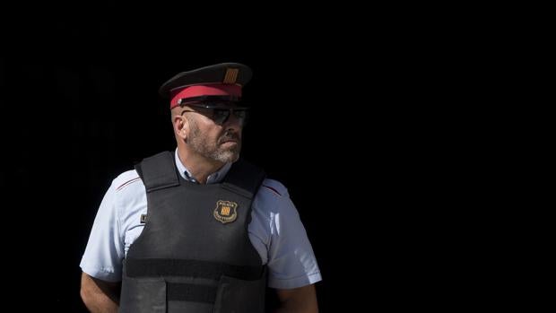Un agente de los Mossos d'Esquadra