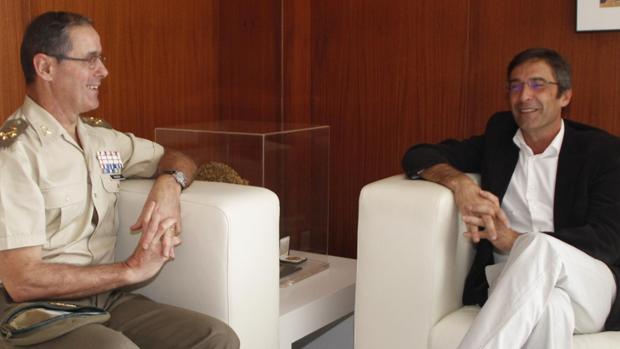 El gebneral Carlos Palacios Zaforteza y Pedro San Ginés