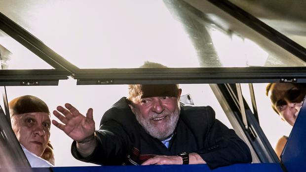 Lula da Silva es uno de los acusados de recibir sobornos de Odebrecht