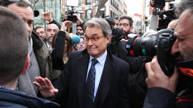 Artur Mas, a la salida del Tribunal Supremo