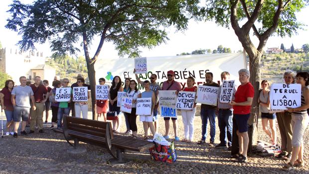 La protesta, en el mirador de la Cava