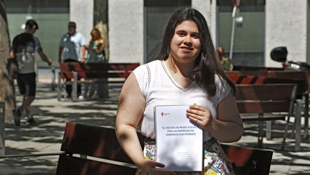 La leonesa Leyre Robles, autora del proyecto mejor valorado de su promoción