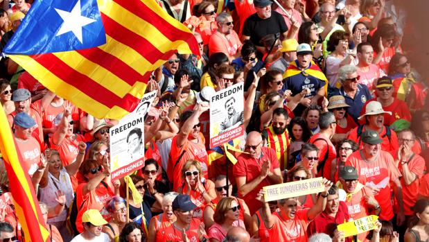 Personas se manifiestan en Barcelona con motivo de la Diada el pasado 11 de septiembre