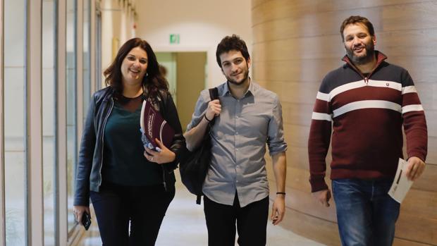 Fabiola Meco, Antonio Estañ y César Jiménez, en las Cortes en una imagen de archivo
