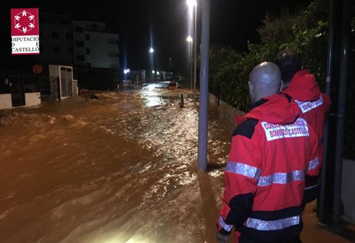 Imagen de una urbanización inundada en Alcocebre
