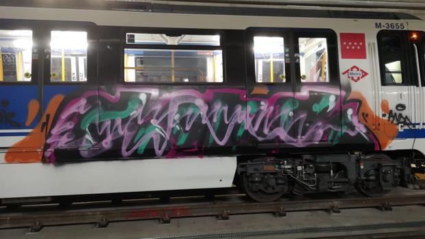 Una de las pintadas aparecidas recientemente en los vagones de Metro