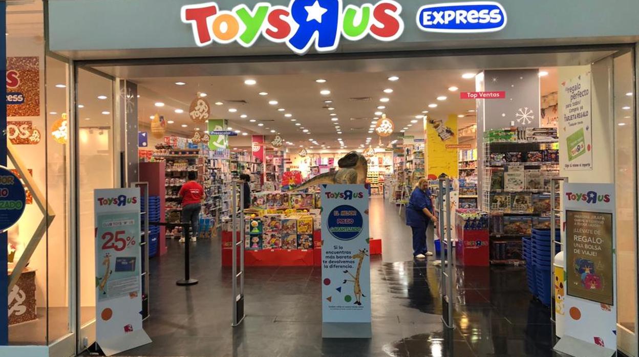 Toys R Us Abre Una Tienda Pop Up Con Papa Noel Como Protagonista