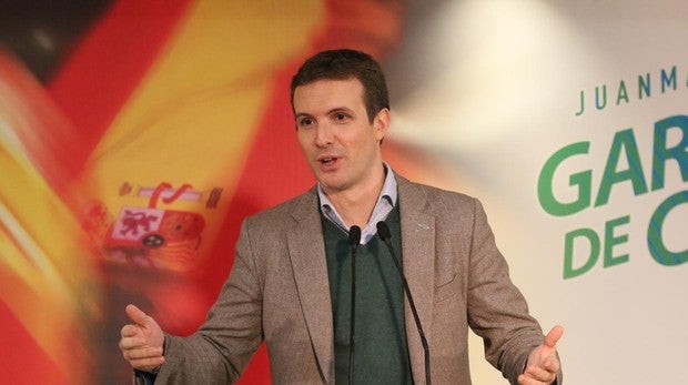 Pablo Casado, en un acto con personas mayores en Almería, en la campaña de las andaluzas