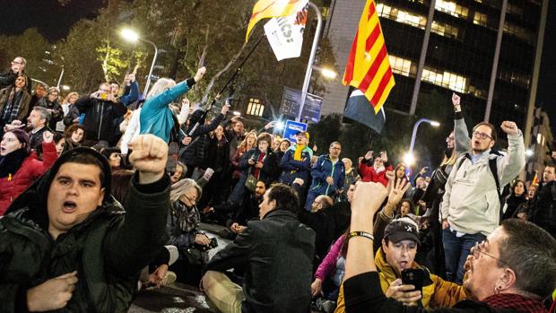 Manifestación convocatada por los autodenominados Comités de Defensa de la República (CDR) en apoyo de los políticos independentistas presos que han iniciado una huelga de hambre