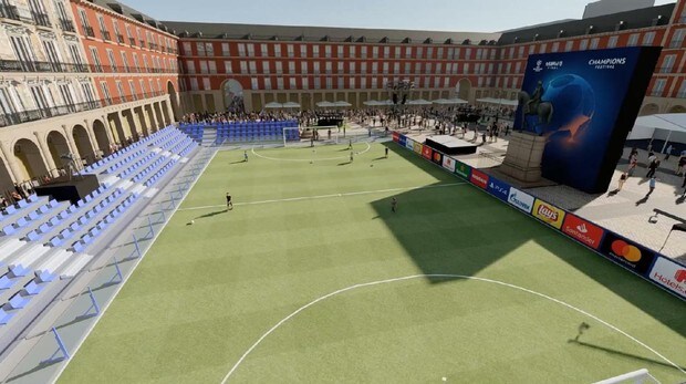 La Champions Convertira La Plaza Mayor En Un Campo De Futbol Y Sol En Un Festival