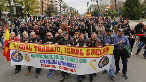 Manifestación por la equiparación salarial