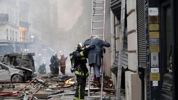 La explosión ha ocasionado la muerte de tres personas y ha dejado más de 40 heridos