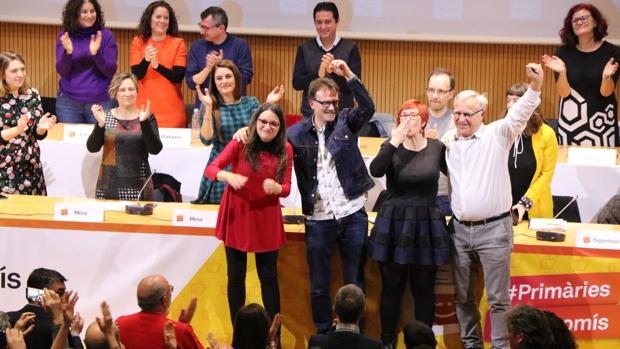 Cargos de Compromís, durante el acto celebrado este sábado