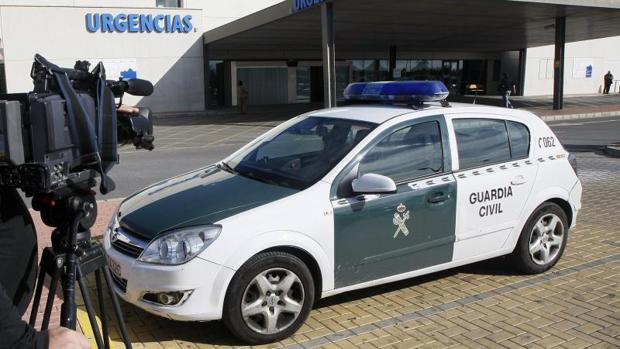 Un coche patrulla de la Guardia Civil en Torrevieja
