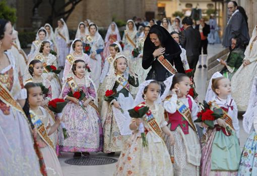 Imagen de la Ofrenda a la Virgen de los Desamparados