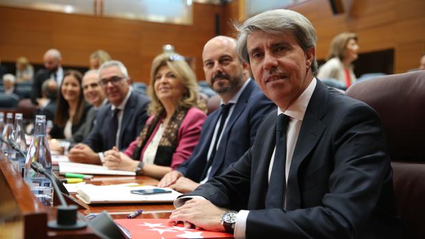 Ángel Garrido, presidente regional, en el último pleno de la legislatura en la Asamblea