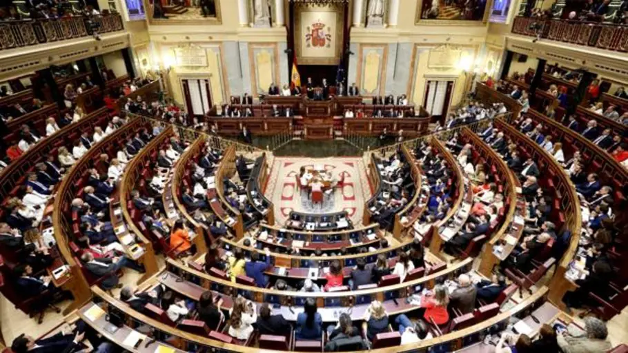 El Reparto De Los Asientos De Los Diputados, La Primera «batalla» Del ...