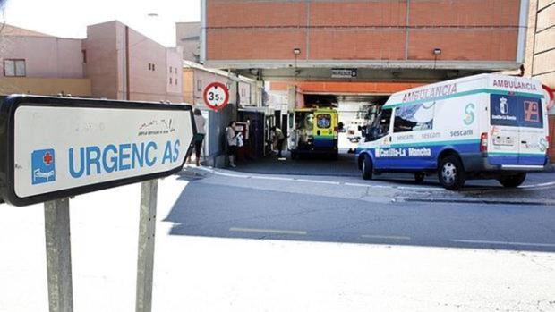 Entrada al servicio de Urgencias del hospital Virgen de la Salud