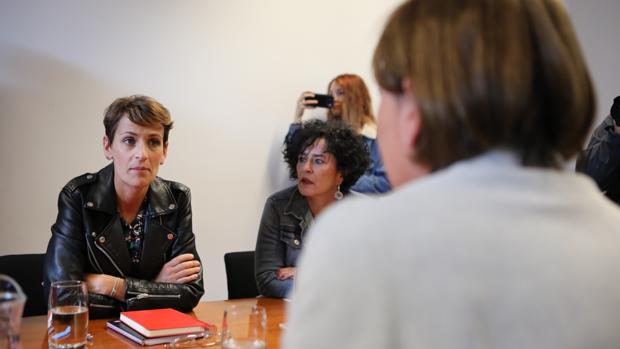 La candidata socialista a la Presidencia de Navarra, María Chivite, se reúne con representantes de Geroa Bai