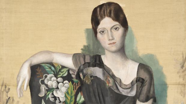 «Retrato de Olga en un sillón» (1918) de Pablo Picasso que se puede ver en la exposición de CaixaForum