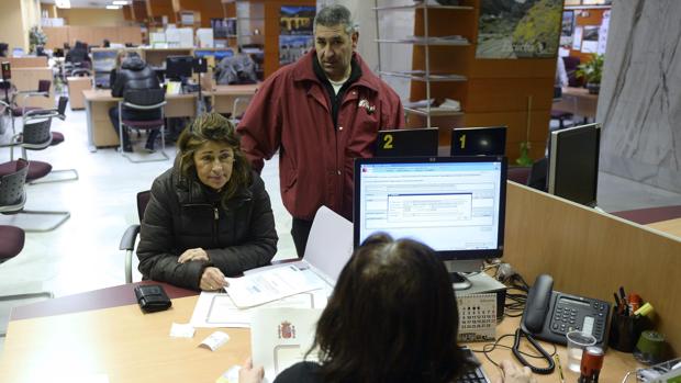 Atención en una oficina de empleo