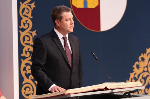 Emiliano García-Page jura su cargo como presidente de Castilla-La Mancha