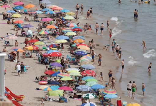 Imagen de la playa de Les Palmeretes