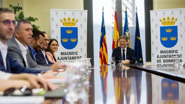 Imagen de Puig junto al resto de miembros del Gobierno valenciano tomada este viernes