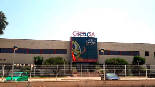 La nave de Grefusa, tras ser controlado el incendio