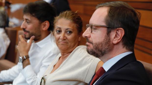 Maroto, en la tribuna de invitados de las Cortes de Castilla y León, durante su elección como senador autonómico